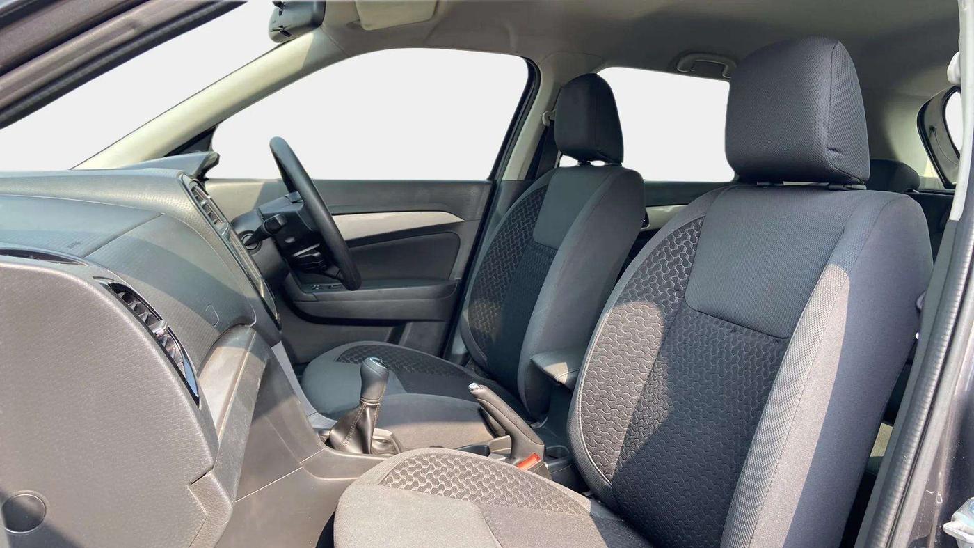 2016 Maruti Vitara Brezza ZDI PLUS, Diesel, Manual, 59,339 km, Right Side Front Door Cabin