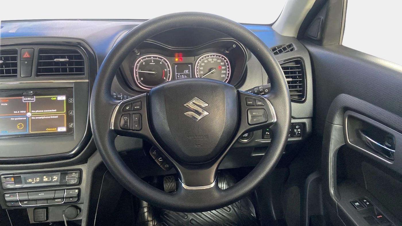 2016 Maruti Vitara Brezza ZDI PLUS, Diesel, Manual, 59,339 km, Steering Wheel Close Up
