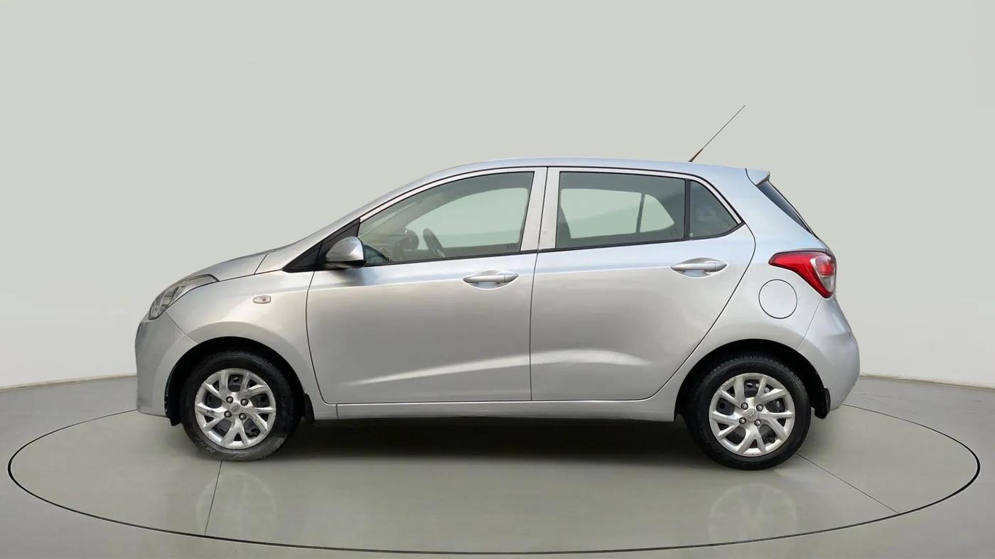 2017 Hyundai Grand i10 MAGNA 1.2 KAPPA VTVT, Petrol, Manual, 61,301 km, Left Side