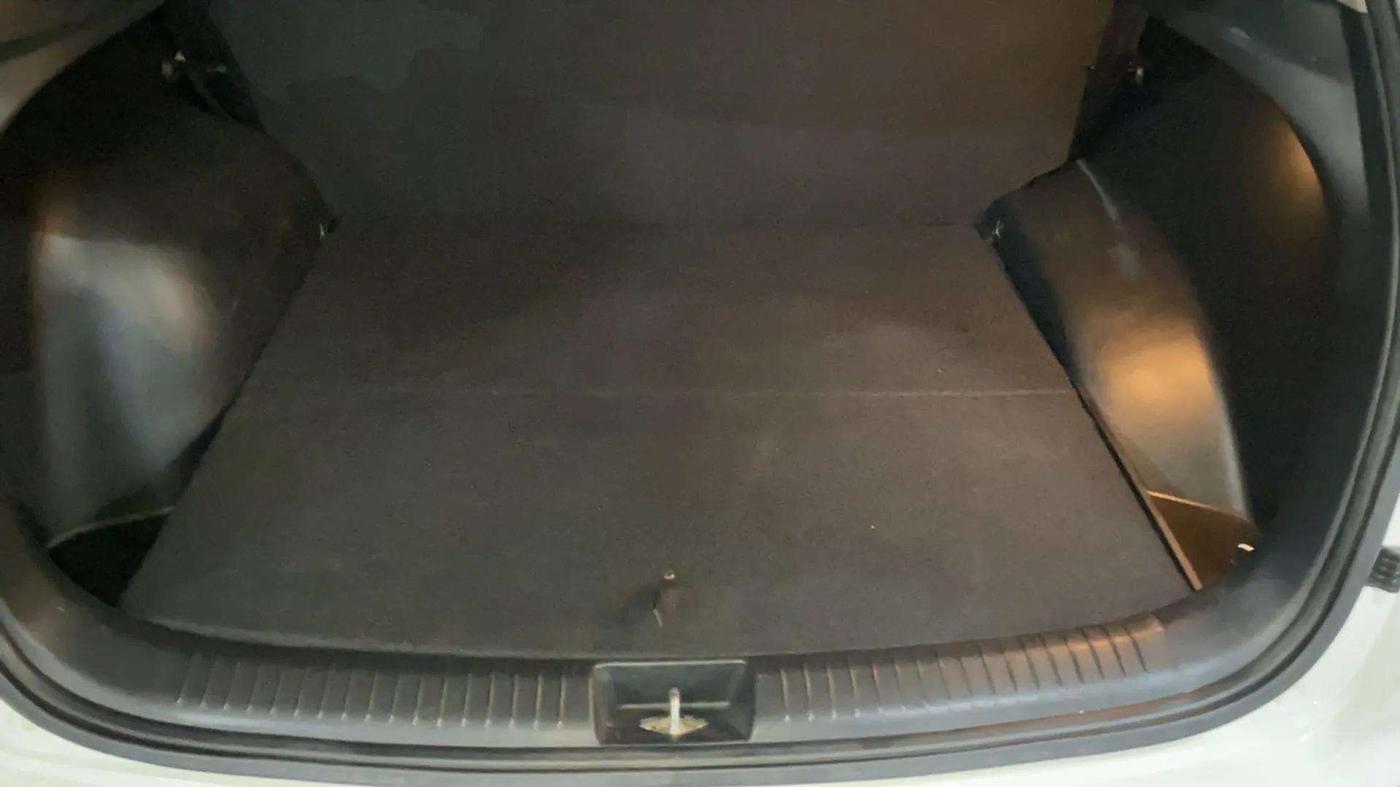 2015 Hyundai Creta S 1.6 PETROL, Petrol, Manual, 97,522 km, Boot Inside