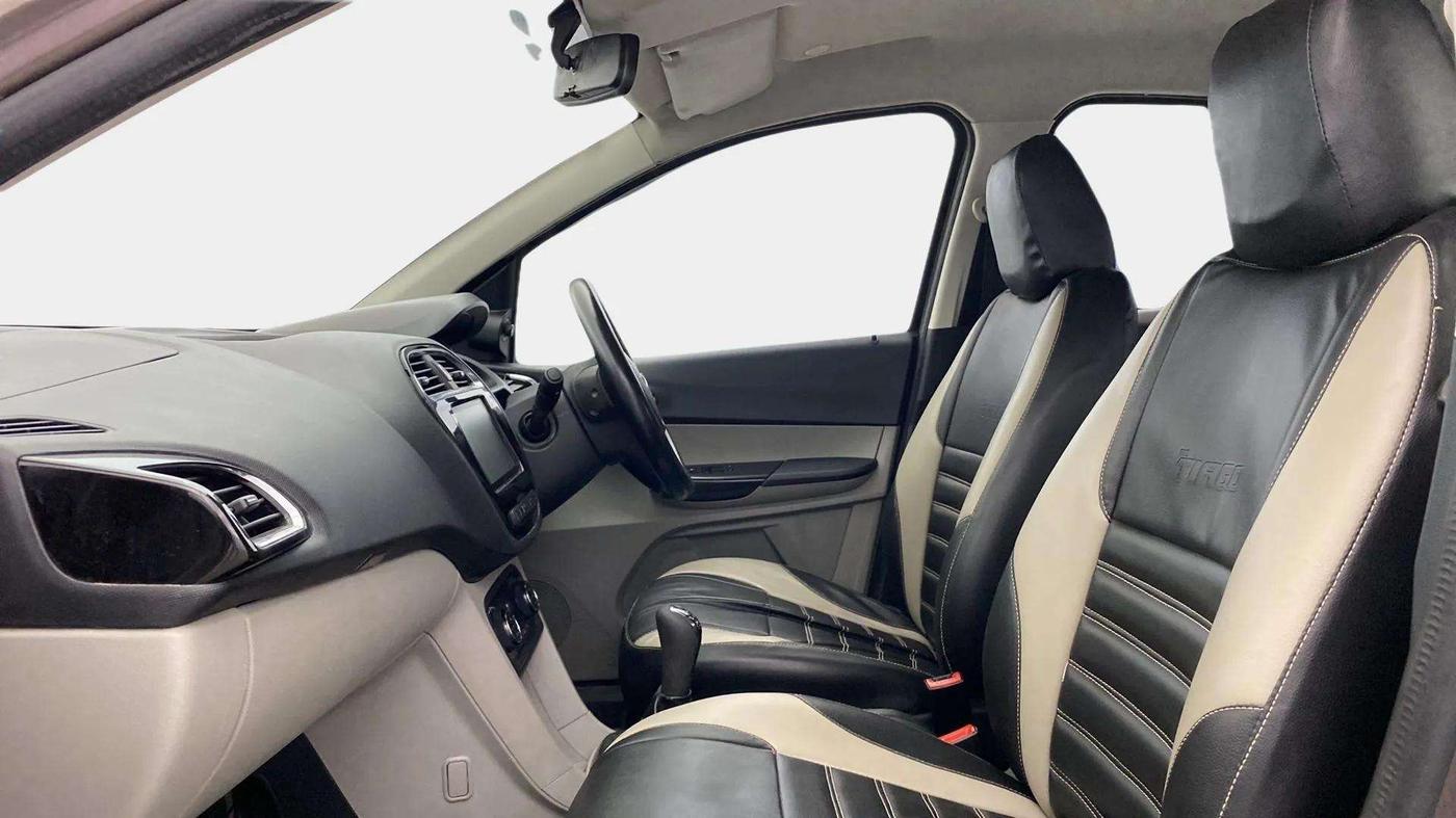 2019 Tata Tiago XZ PLUS PETROL, Petrol, Manual, 57,685 km, Right Side Front Door Cabin
