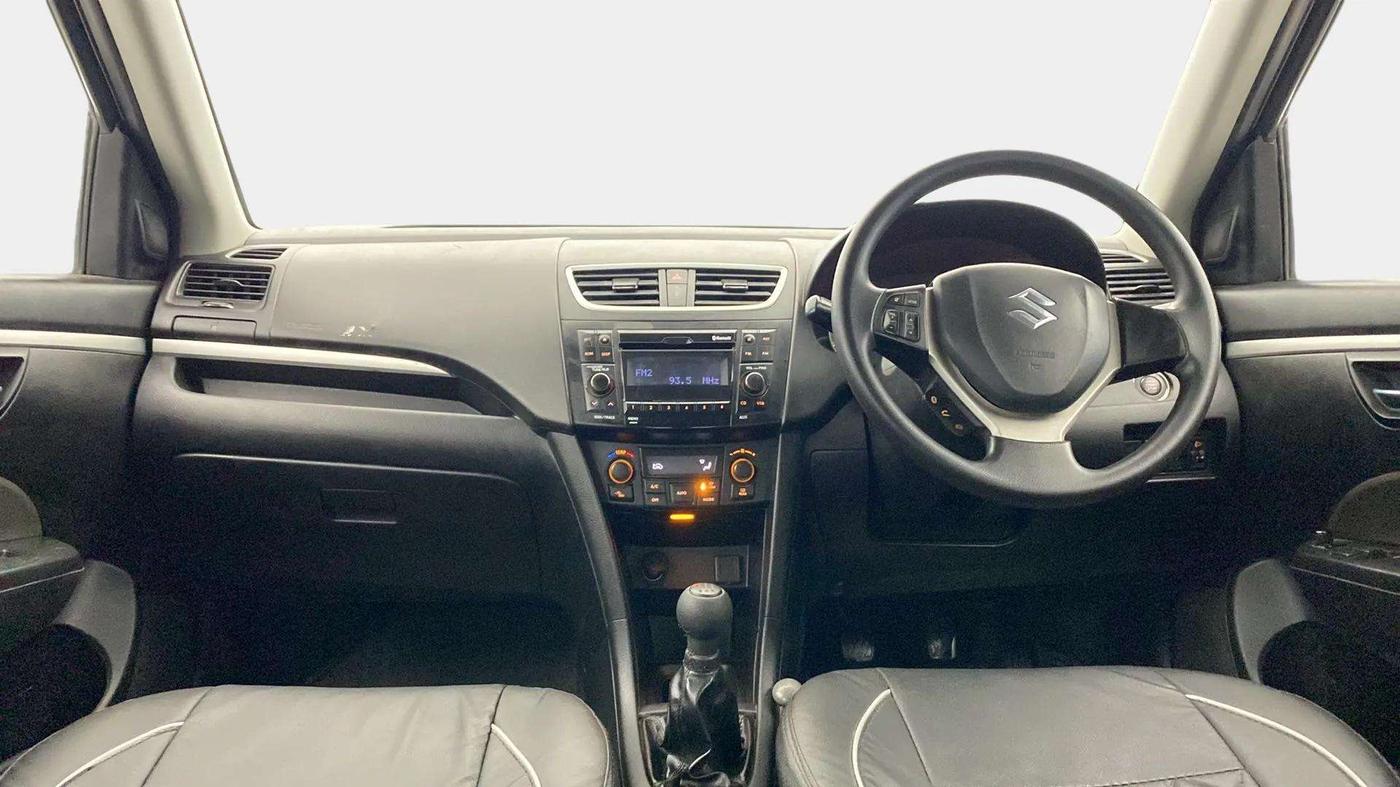2015 Maruti Swift ZXI, Petrol, Manual, 93,235 km, Dashboard