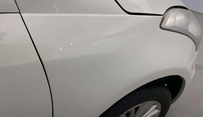 2015 Maruti Swift ZXI, Petrol, Manual, 93,061 km, Right fender - Lining loose