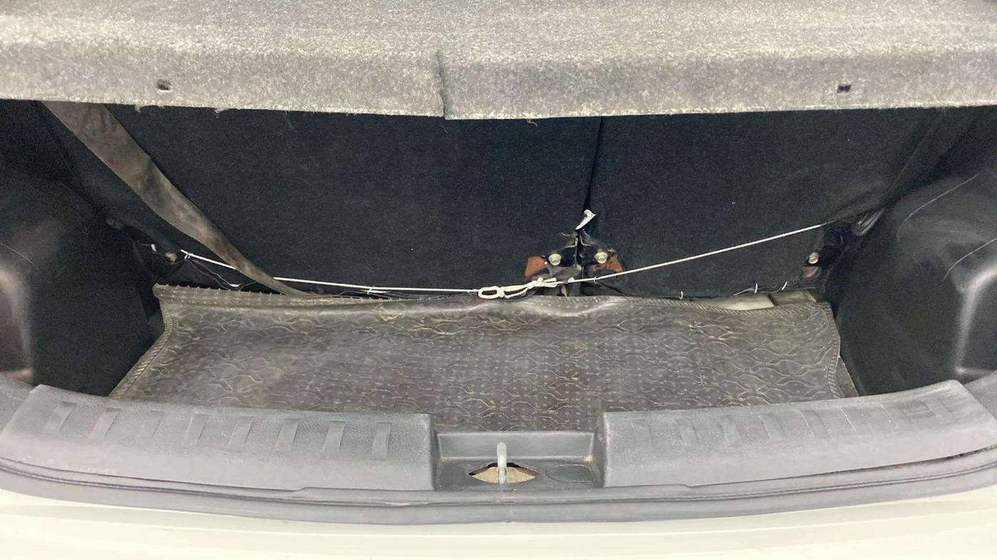 2015 Maruti Swift ZXI, Petrol, Manual, 93,235 km, Boot Inside