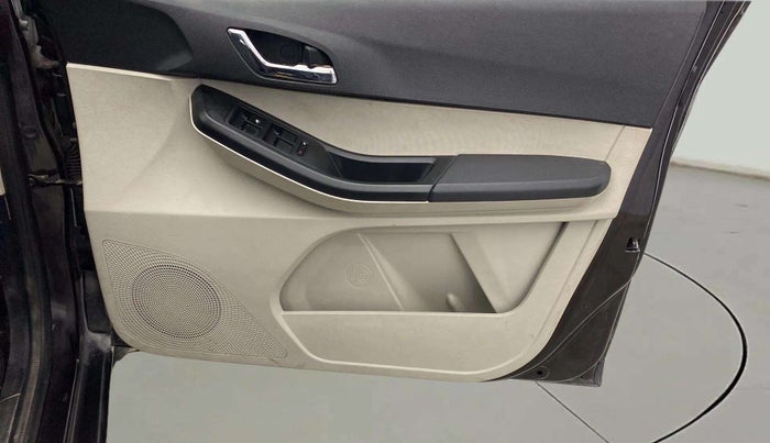 2022 Tata Tiago XZ PLUS CNG, CNG, Manual, 17,666 km, Driver Side Door Panels Control