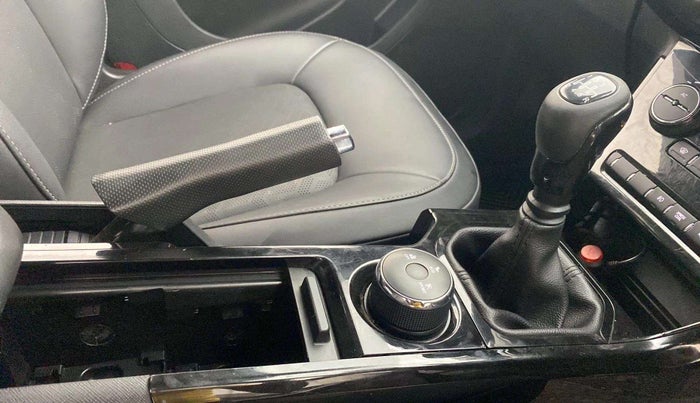 2022 Tata NEXON XZ PLUS (O) PETROL DARK EDITION, Petrol, Manual, 45,917 km, Gear Lever