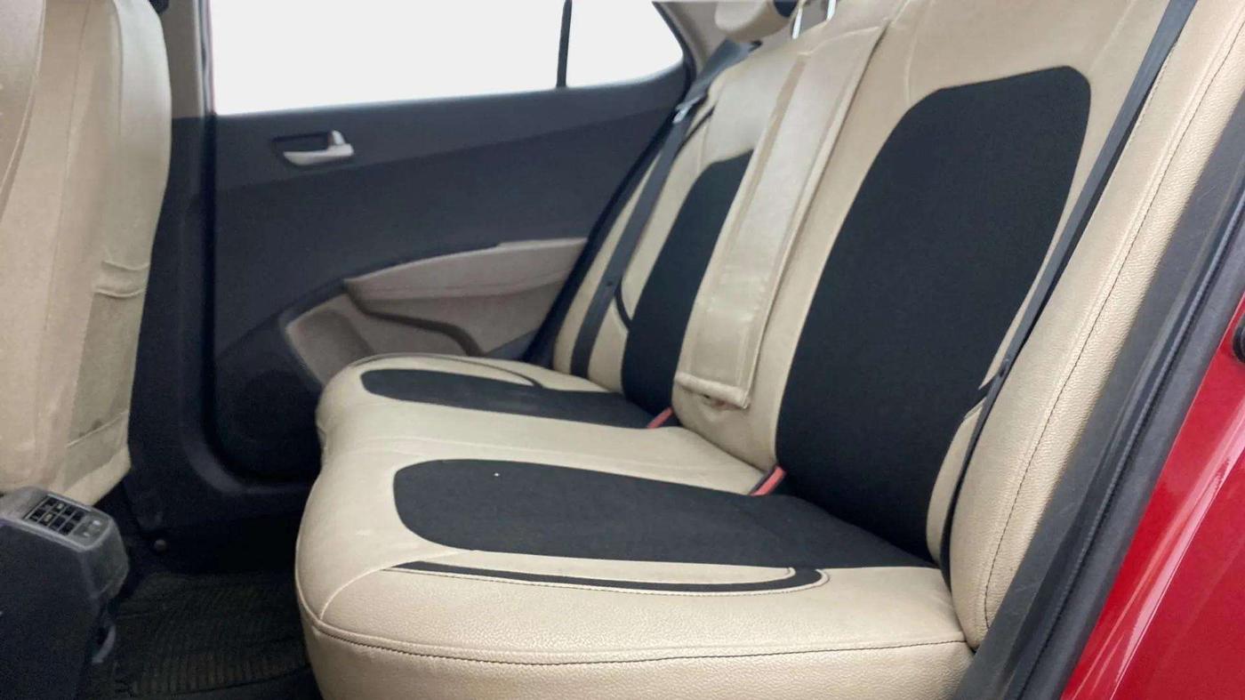 2014 Hyundai Xcent SX 1.2 (O), Petrol, Manual, 1,12,564 km, Right Side Rear Door Cabin