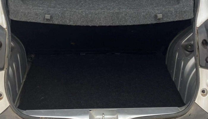 2021 Renault Kwid RXT 1.0 AMT (O), Petrol, Automatic, 20,032 km, Boot Inside