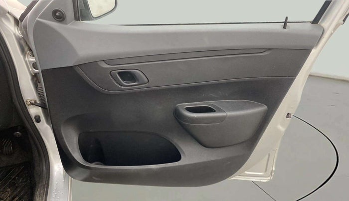 2021 Renault Kwid RXT 1.0 AMT (O), Petrol, Automatic, 20,032 km, Driver Side Door Panels Control