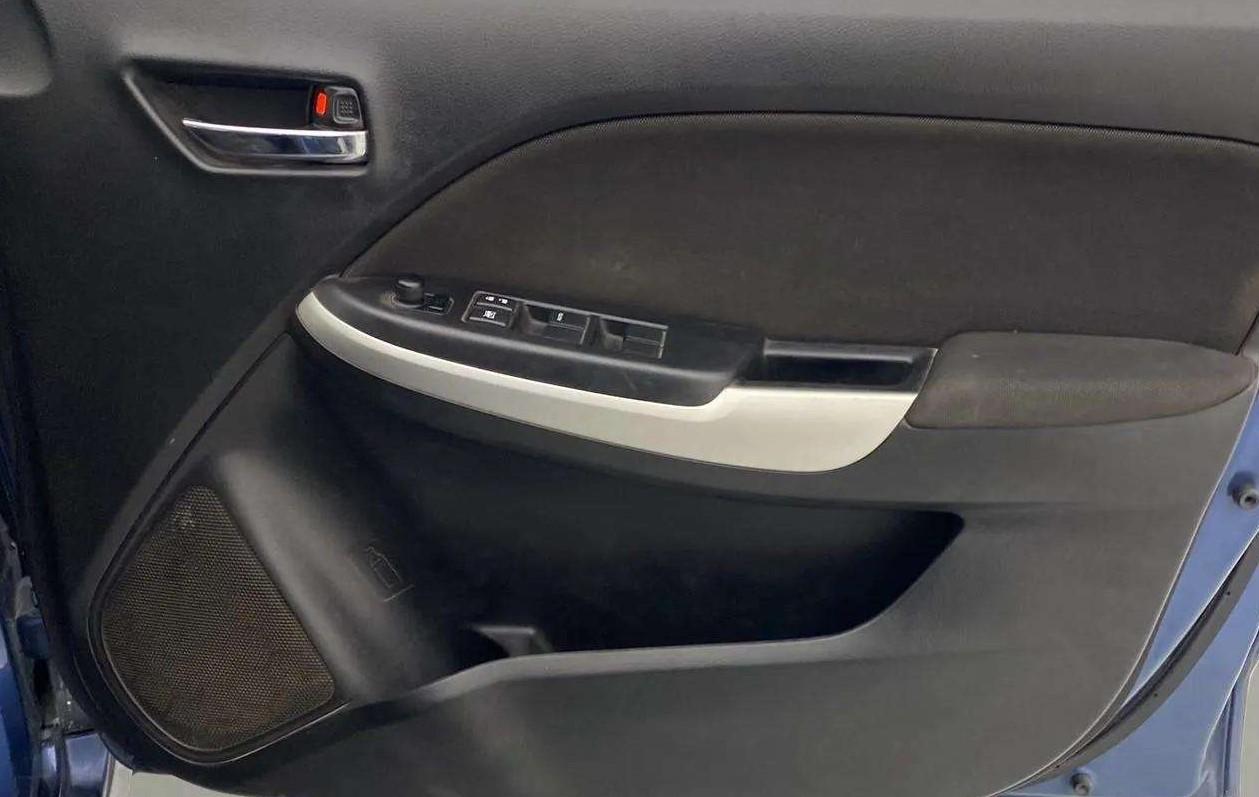2017 Maruti Baleno DELTA PETROL 1.2, Petrol, Manual, 1,17,045 km, Driver Side Door Panels Control