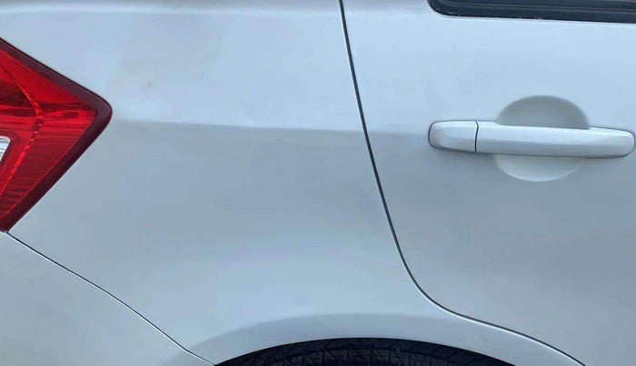 2015 Maruti Swift Dzire VXI, Petrol, Manual, 73,283 km, Right quarter panel - Slightly dented