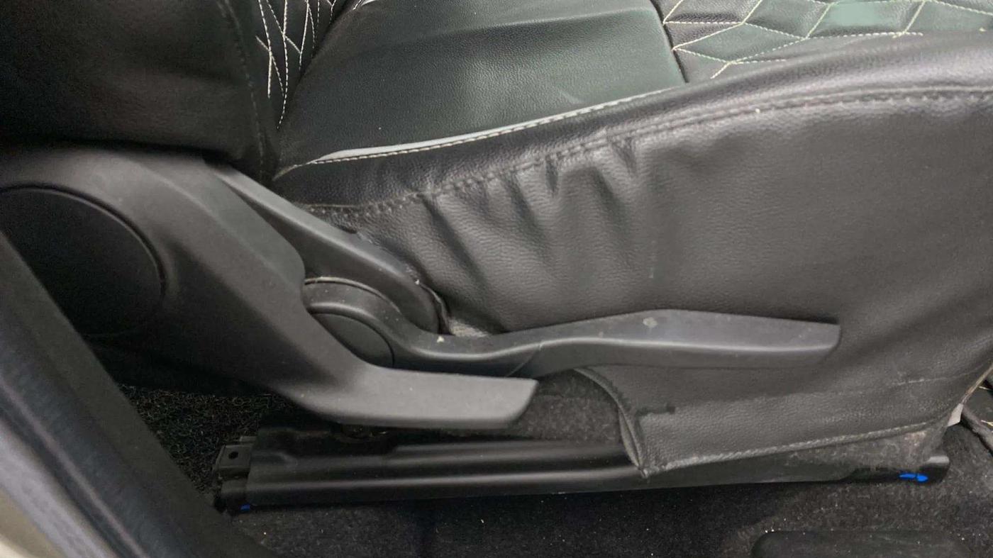 2021 Maruti Baleno ZETA PETROL 1.2, Petrol, Manual, 35,648 km, Driver Side Adjustment Panel