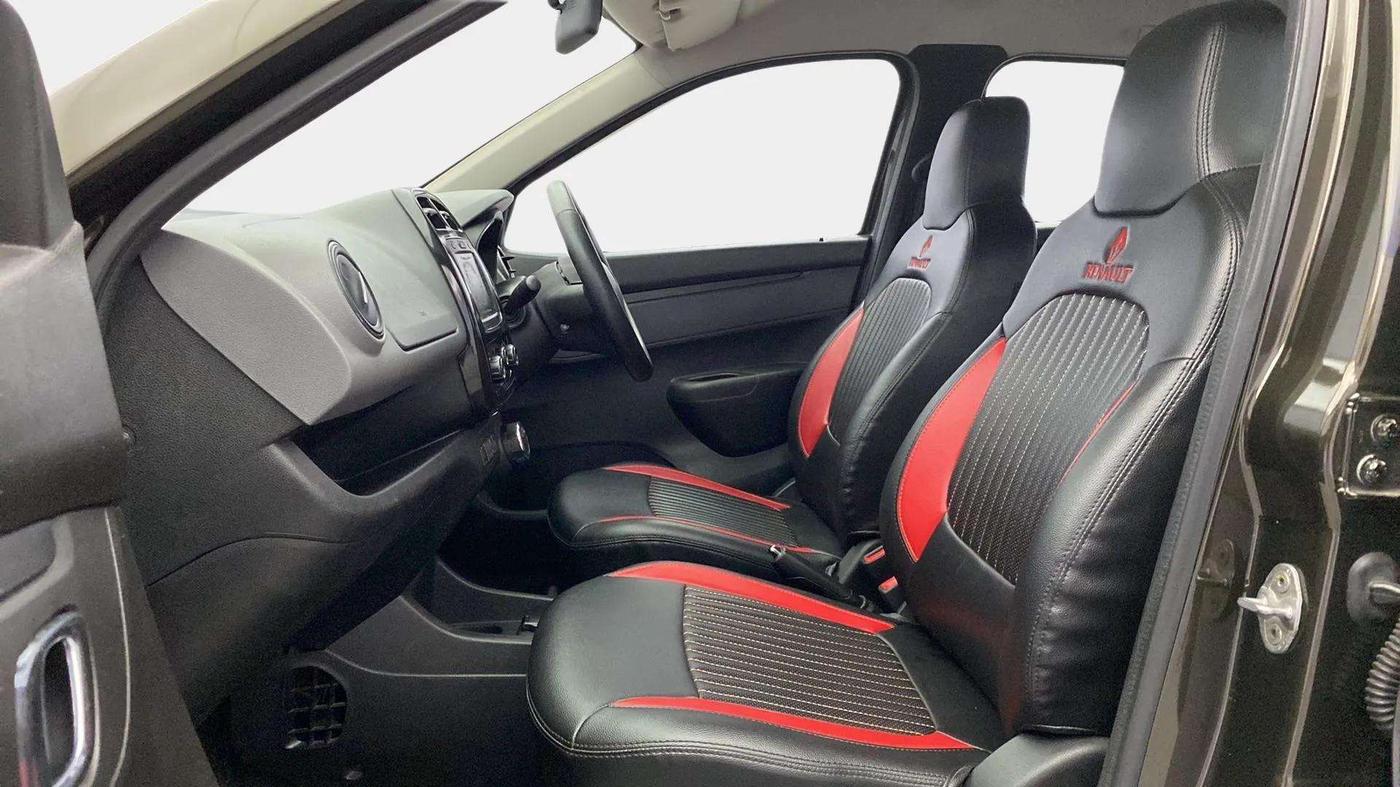 2018 Renault Kwid RXT 1.0 AMT (O), Petrol, Automatic, 38,152 km, Right Side Front Door Cabin