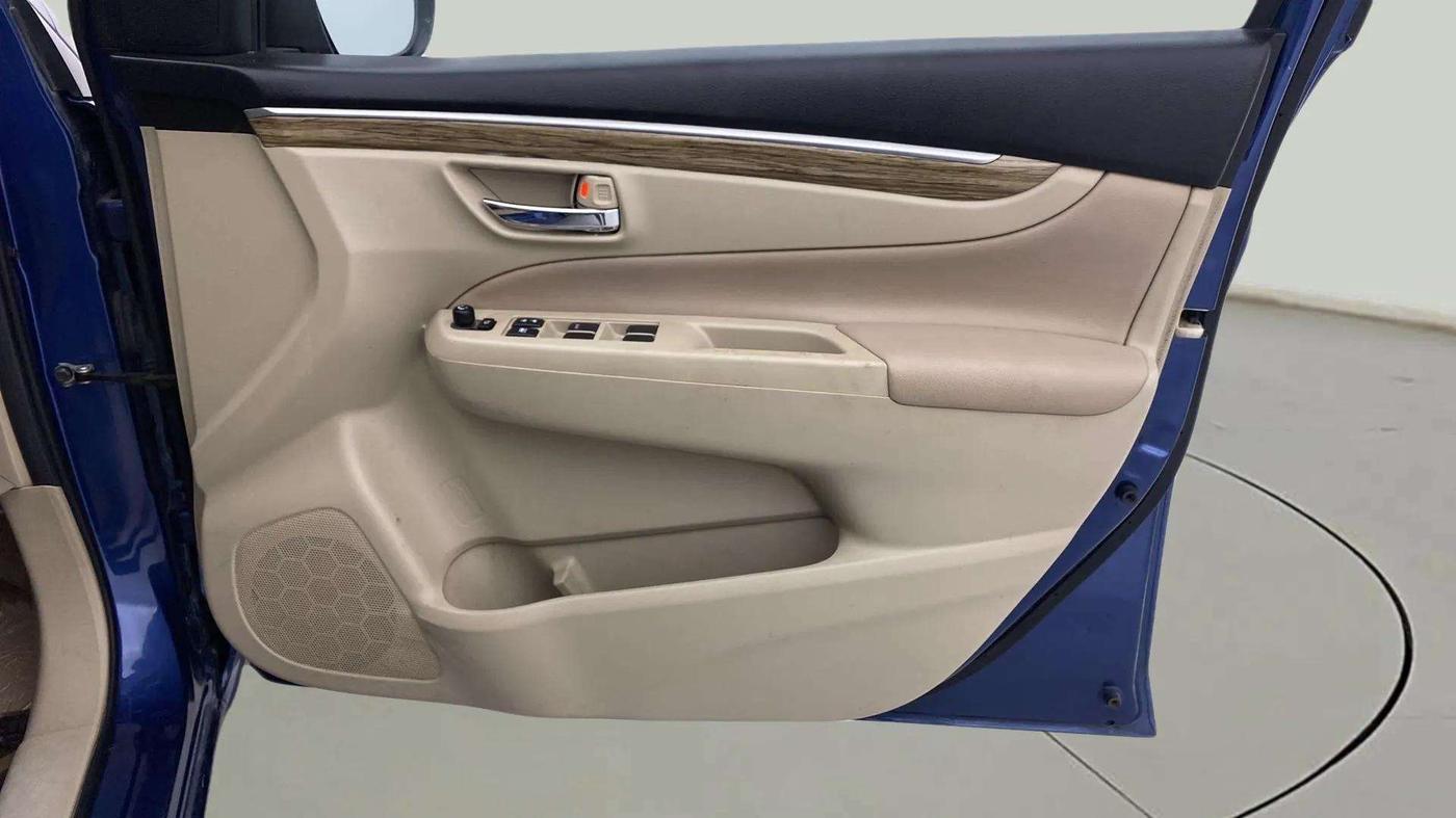 2021 Maruti Ciaz ALPHA 1.5 SHVS PETROL, Petrol, Manual, 57,510 km, Driver Side Door Panels Control