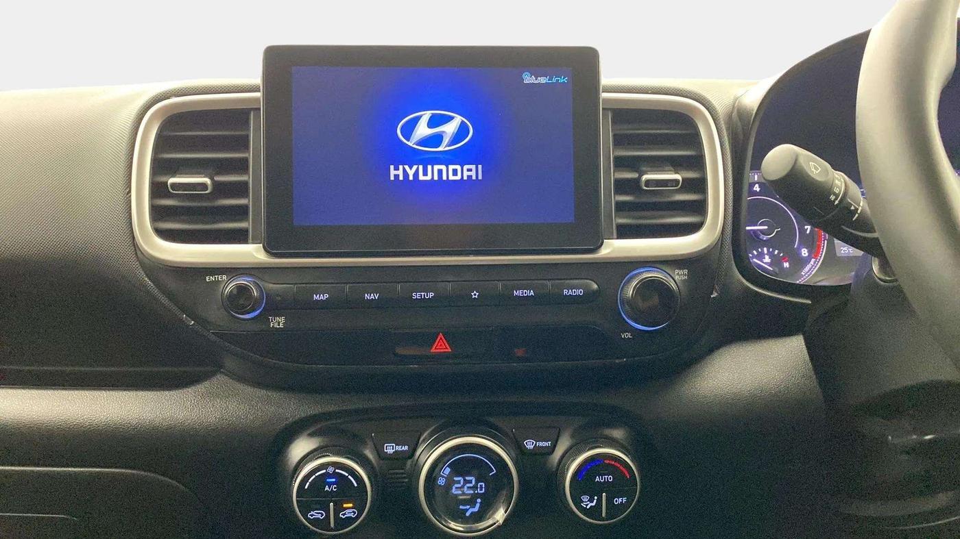2020 Hyundai VENUE SX PLUS 1.0 TURBO DCT, Petrol, Automatic, 43,584 km, Air Conditioner