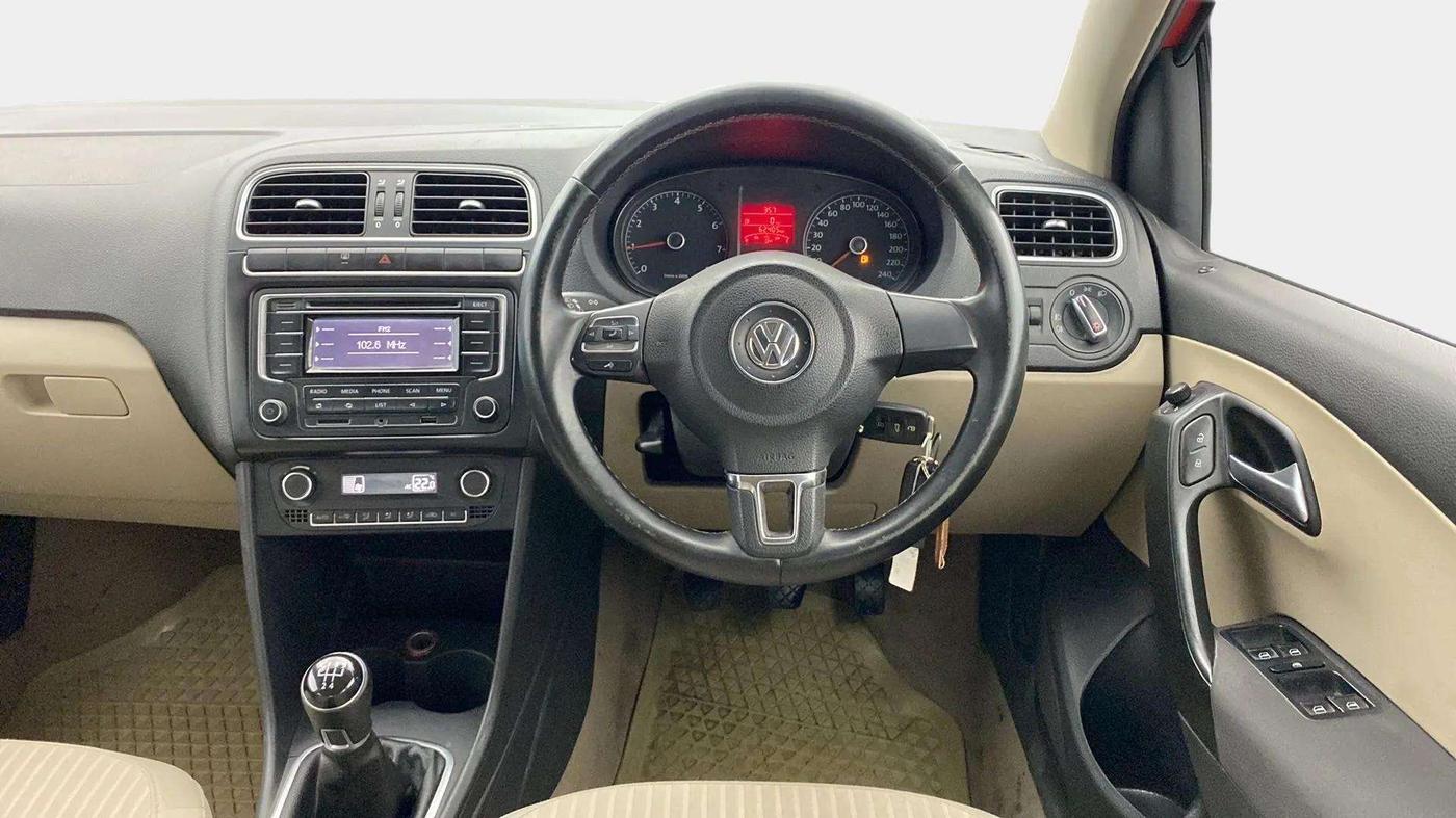 2013 Volkswagen Polo HIGHLINE1.2L, Petrol, Manual, 62,219 km, Steering Wheel Close Up