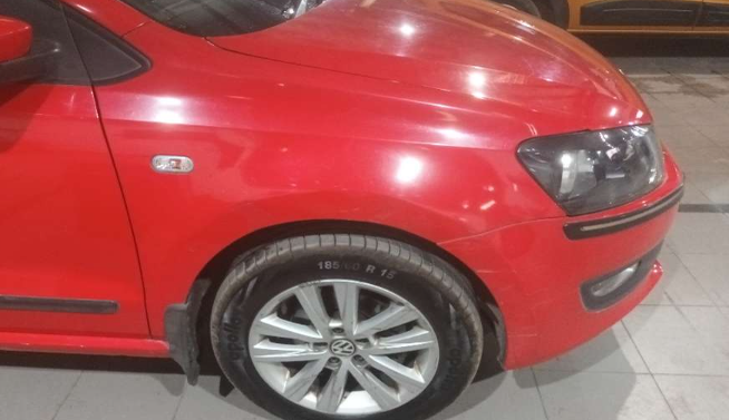 2013 Volkswagen Polo HIGHLINE1.2L, Petrol, Manual, 62,447 km, Right fender - Slightly dented