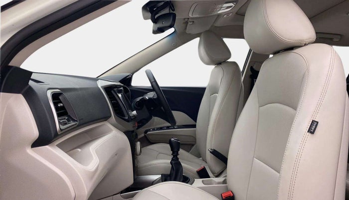 2021 Mahindra XUV300 W8 (O) 1.5 DIESEL, Diesel, Manual, 54,492 km, Right Side Front Door Cabin