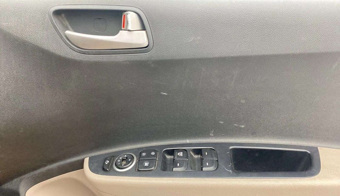 2014 Hyundai Grand i10 ASTA 1.2 KAPPA VTVT, Petrol, Manual, 33,643 km, Driver Side Door Panels Control