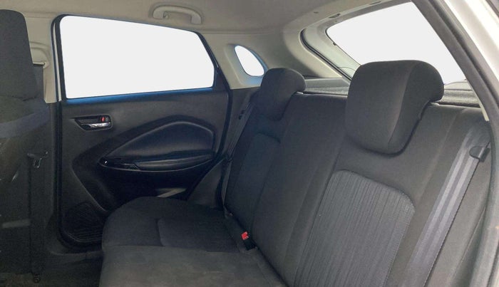 2022 Maruti Baleno ALPHA PETROL 1.2, Petrol, Manual, 70,595 km, Right Side Rear Door Cabin