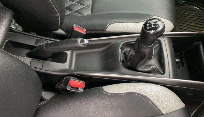 2019 Toyota Glanza V, Petrol, Manual, 93,378 km, Gear Lever