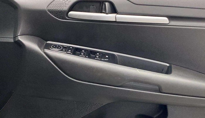 2021 KIA SONET HTK PLUS 1.0 IMT, Petrol, Manual, 65,586 km, Driver Side Door Panels Control