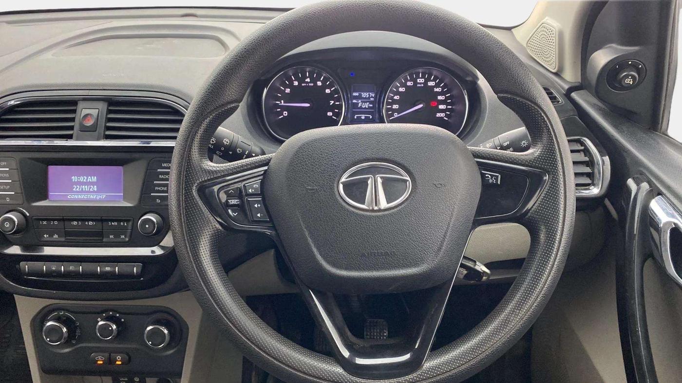2018 Tata Tiago XZ PETROL, Petrol, Manual, 70,804 km, Steering Wheel Close Up