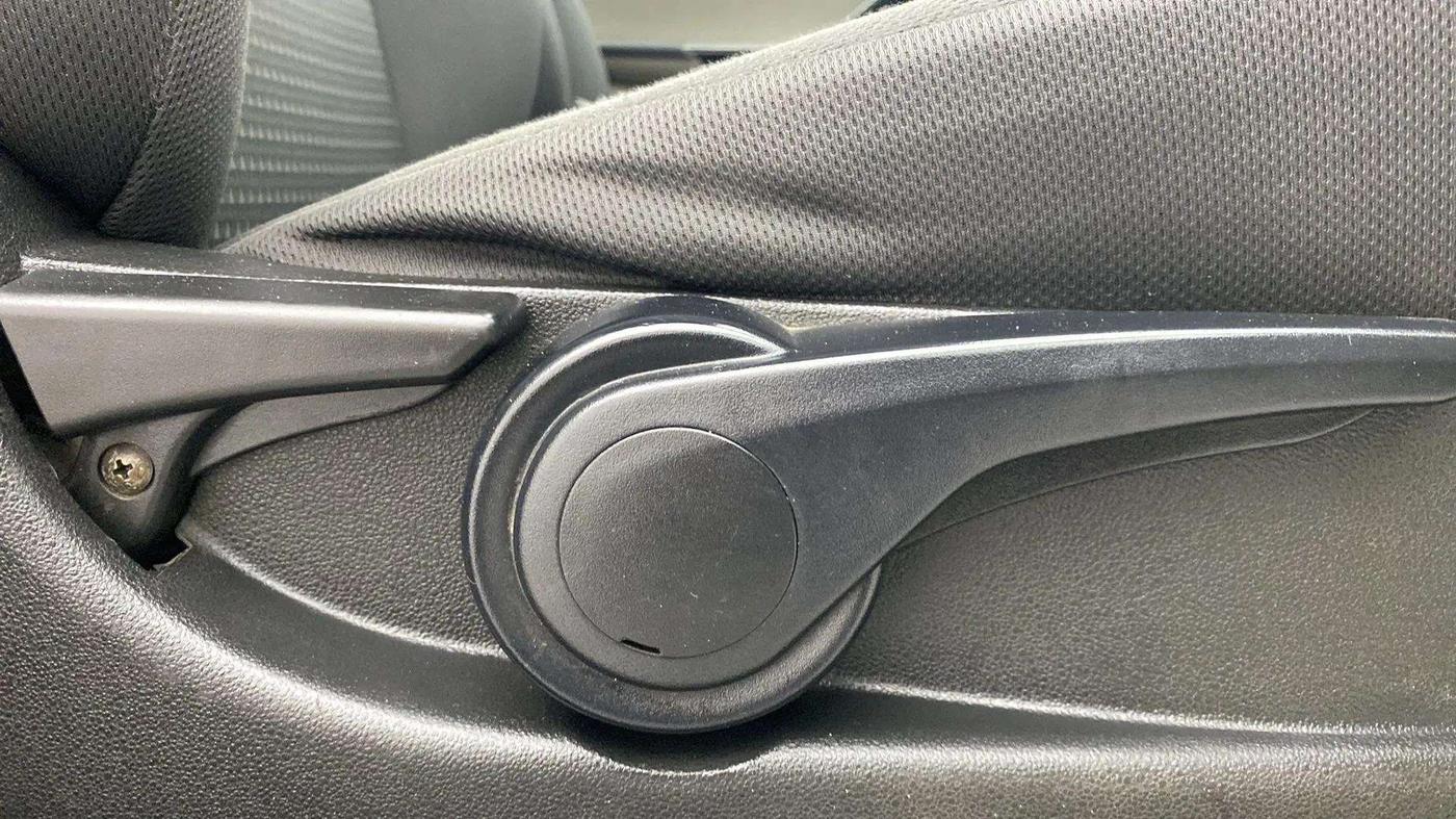 2018 Tata Tiago XZ PETROL, Petrol, Manual, 70,804 km, Driver Side Adjustment Panel