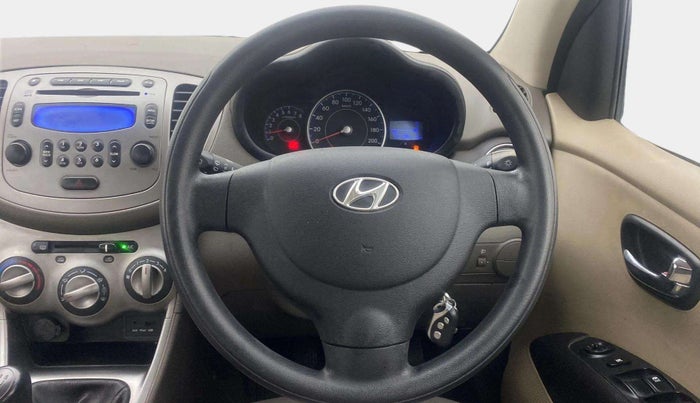 2013 Hyundai i10 SPORTZ 1.2, Petrol, Manual, 37,714 km, Steering Wheel Close Up