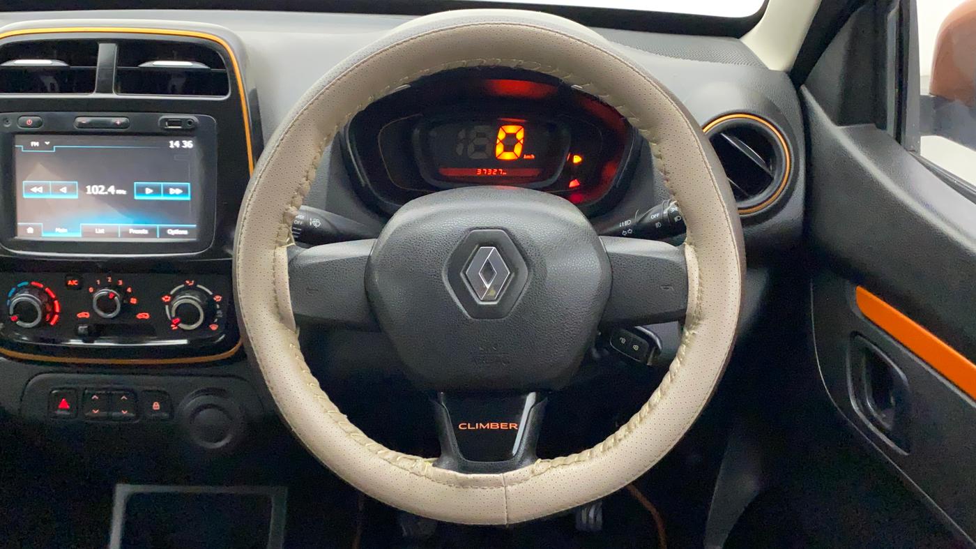 2017 Renault Kwid CLIMBER 1.0, Petrol, Manual, 37,389 km, Steering Wheel Close Up