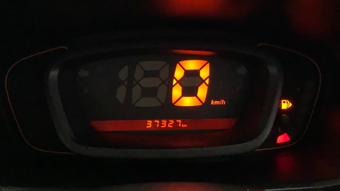 2017 Renault Kwid CLIMBER 1.0, Petrol, Manual, 37,389 km, Odometer Image
