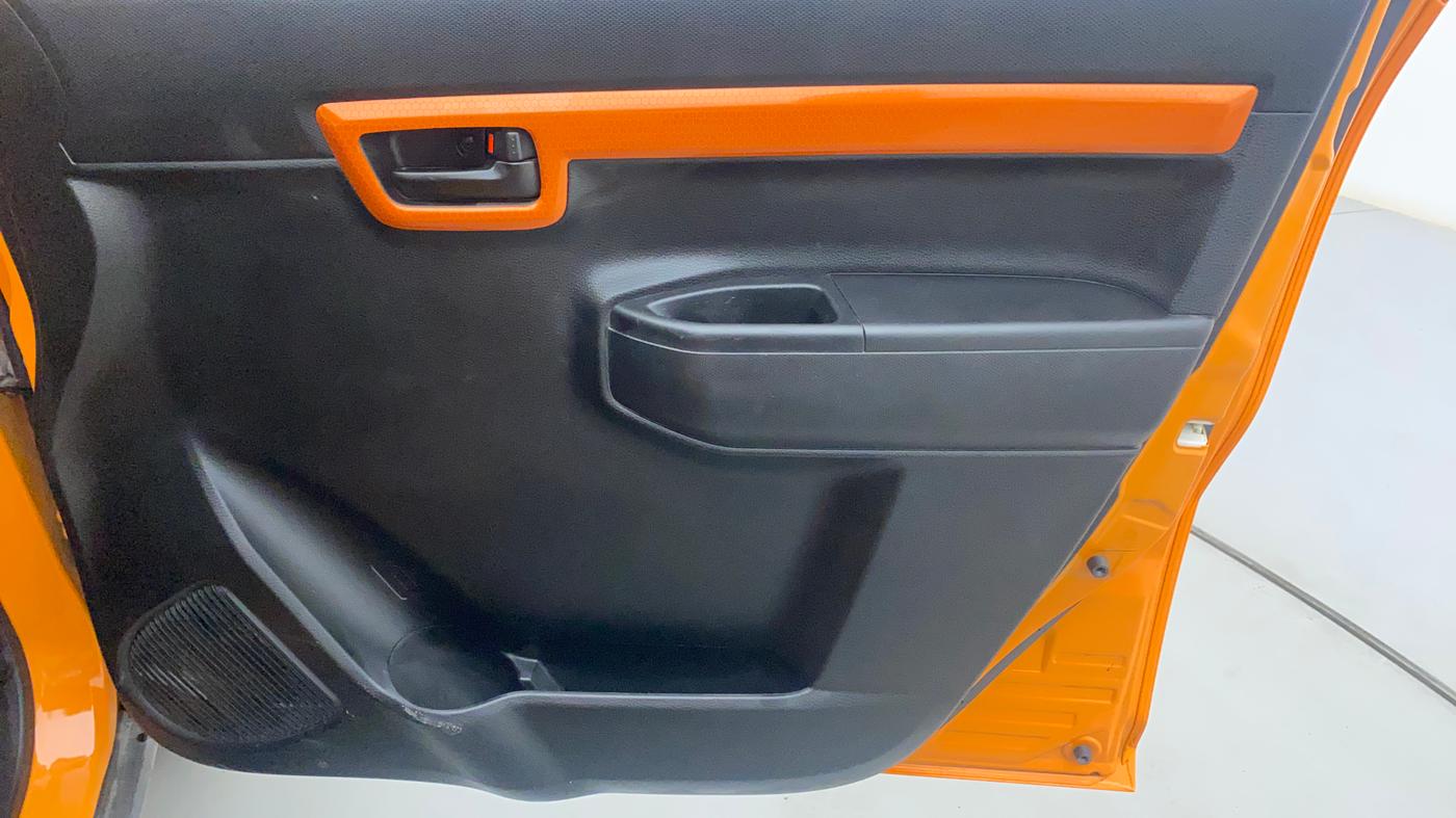 2022 Maruti S PRESSO VXI PLUS AMT, Petrol, Automatic, 2,635 km, Driver Side Door Panels Control