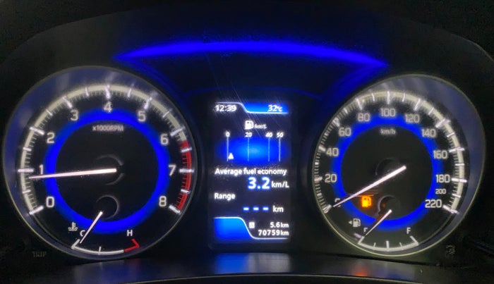 2016 Maruti Baleno ZETA PETROL 1.2, Petrol, Manual, 70,991 km, Instrument cluster - Glass has scratches