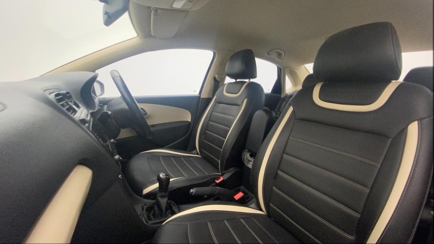 2019 Skoda Rapid AMBITION 1.6 MPI MT, Petrol, Manual, 74,318 km, Right Side Front Door Cabin