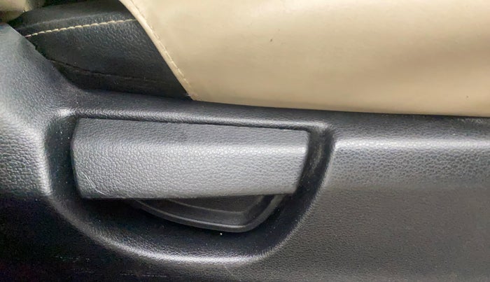 2020 Hyundai NEW SANTRO SPORTZ MT, Petrol, Manual, 55,824 km, Driver Side Adjustment Panel