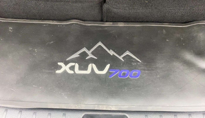 2023 Mahindra XUV700 AX 7 LUXURY P AT 7 STR, Petrol, Automatic, 11,674 km, Boot Inside