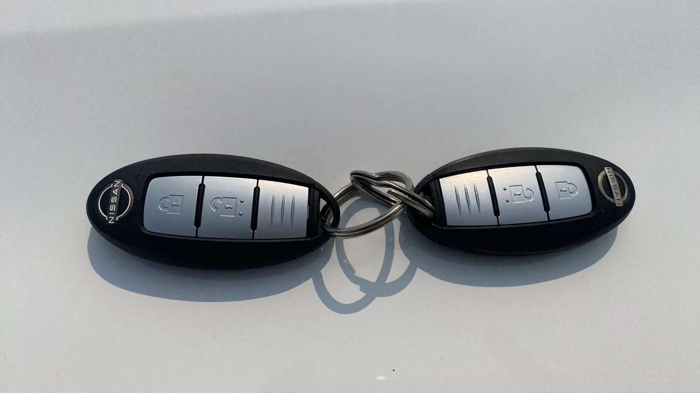 2021 Nissan MAGNITE XV MT, Petrol, Manual, 24,244 km, Key Close Up