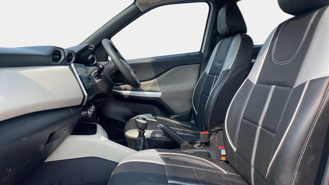 2021 Nissan MAGNITE XV MT, Petrol, Manual, 24,244 km, Right Side Front Door Cabin