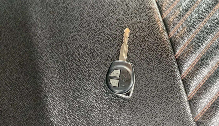 2021 Maruti Swift VXI, Petrol, Manual, 57,944 km, Key Close Up