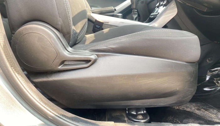 2021 Tata NEXON XM SUNROOF PETROL, Petrol, Manual, 55,100 km, Driver Side Adjustment Panel