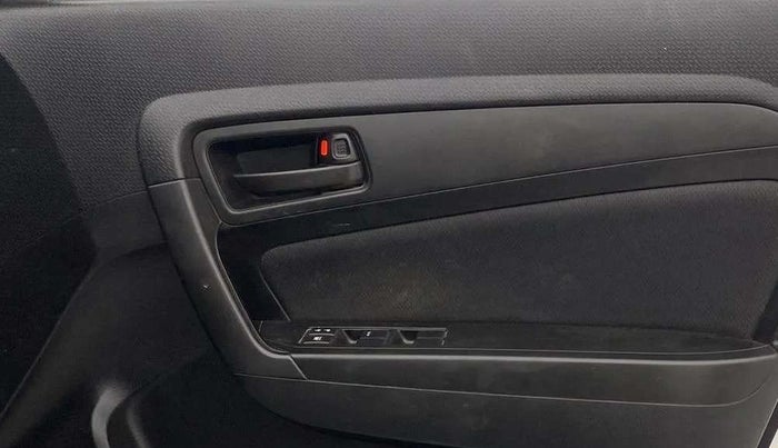 2021 Maruti Vitara Brezza VXI, Petrol, Manual, 31,847 km, Driver Side Door Panels Control