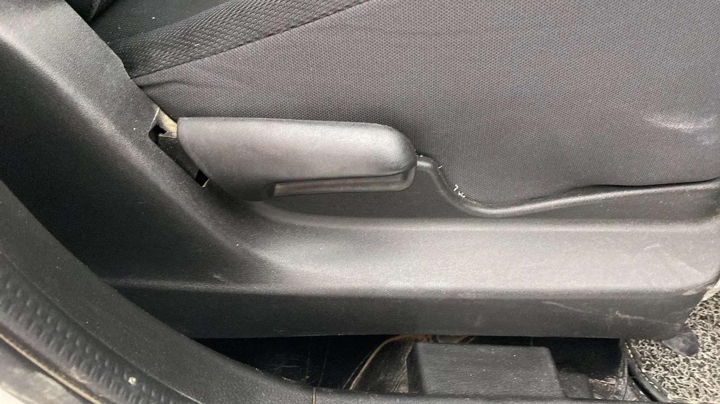 2021 Maruti Vitara Brezza VXI, Petrol, Manual, 31,847 km, Driver Side Adjustment Panel