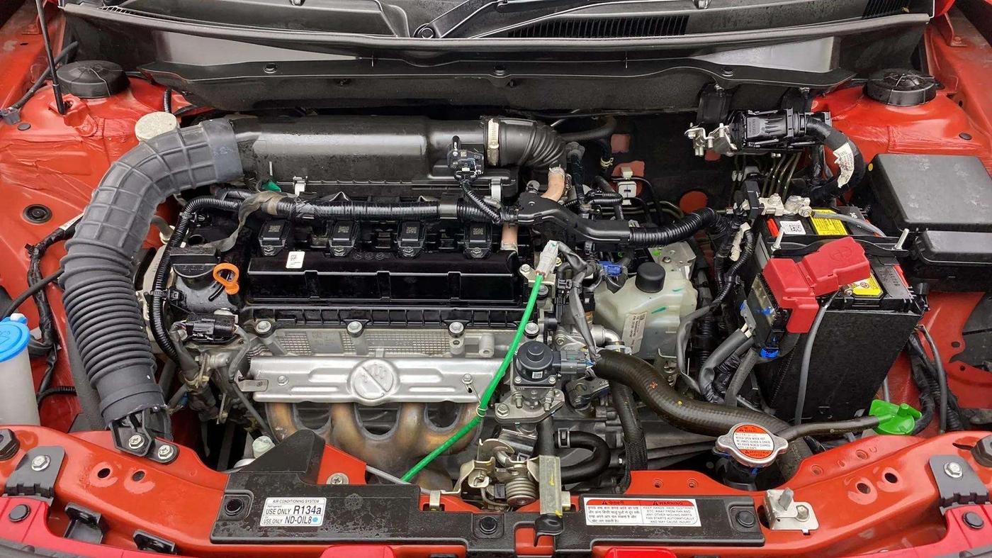 2023 Maruti Swift VXI AMT, Petrol, Automatic, 23,761 km, Open Bonet
