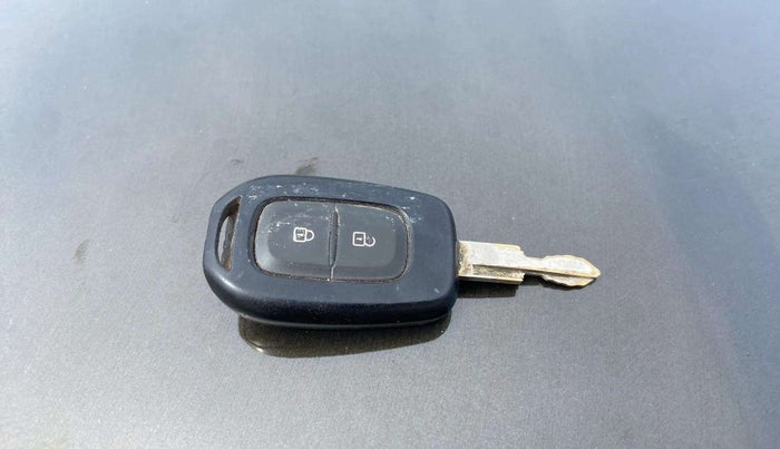 2018 Renault Kwid RXT 1.0 (O), Petrol, Manual, 55,374 km, Key Close Up