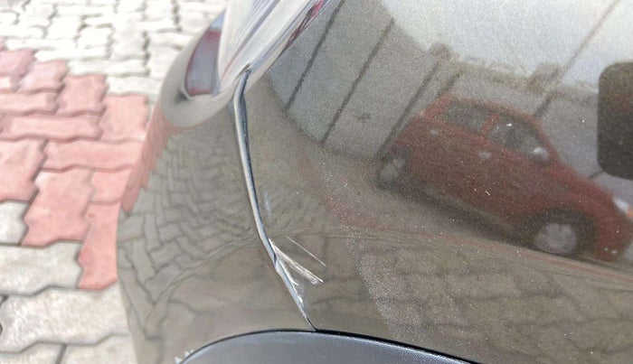 2018 Renault Kwid RXT 1.0 (O), Petrol, Manual, 55,374 km, Left fender - Minor scratches