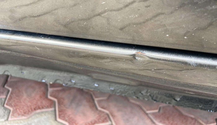 2018 Renault Kwid RXT 1.0 (O), Petrol, Manual, 55,374 km, Left running board - Slightly dented