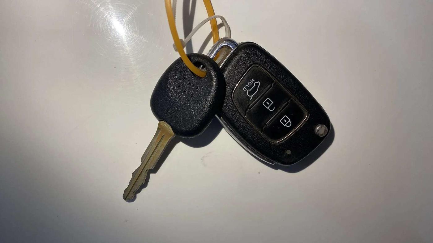 2021 Hyundai NEW I20 SPORTZ 1.0T GDI IMT, Petrol, Manual, 44,916 km, Key Close Up
