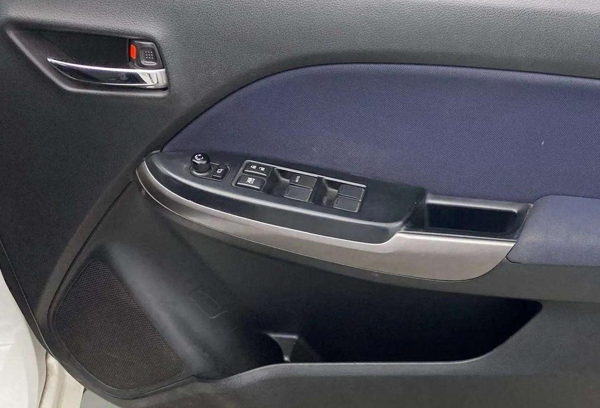 2019 Toyota Glanza G, Petrol, Manual, 21,565 km, Driver Side Door Panels Control