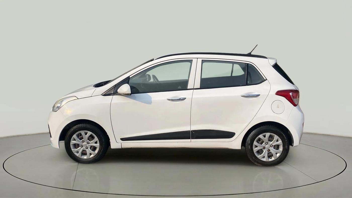 2014 Hyundai Grand i10 SPORTZ 1.2 KAPPA VTVT, Petrol, Manual, 51,672 km, Left Side