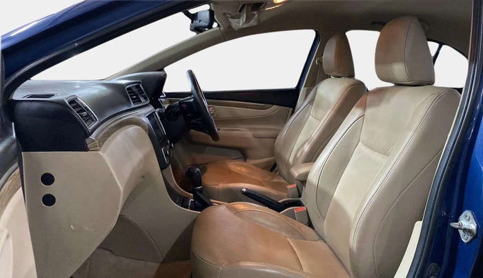 2018 Maruti Ciaz ALPHA  AT 1.5 SHVS PETROL, Petrol, Automatic, 47,896 km, Right Side Front Door Cabin